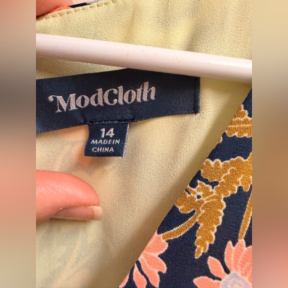 ModCloth Floral Patchwork Wrap Midi Dress Size 14 Boho Cottagecore Retro - Picture 6 of 10